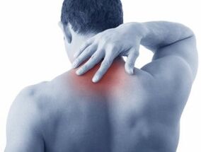 Unzeeche a Symptomer vun der Gebärmutterhals Osteochondrosis
